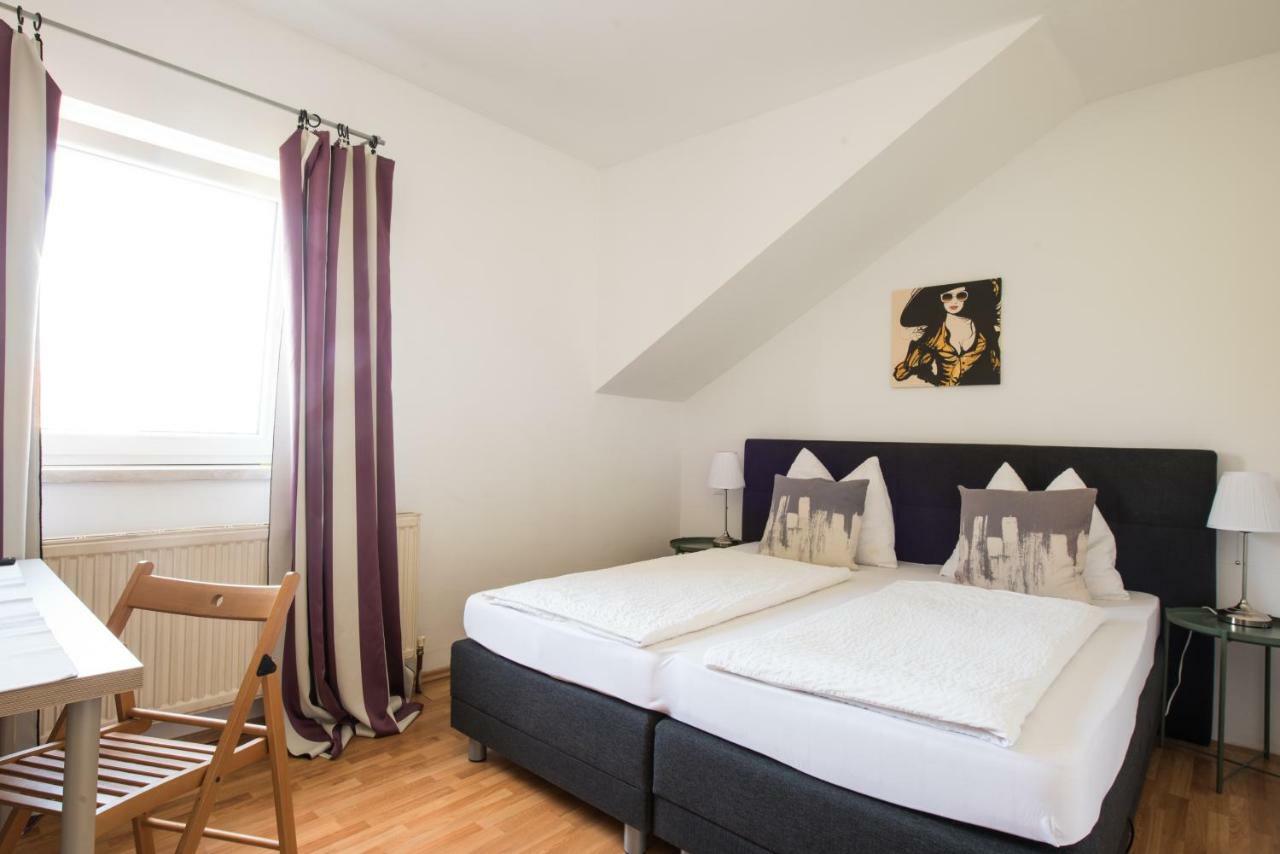 Pension Rosenhof Linz Exteriör bild